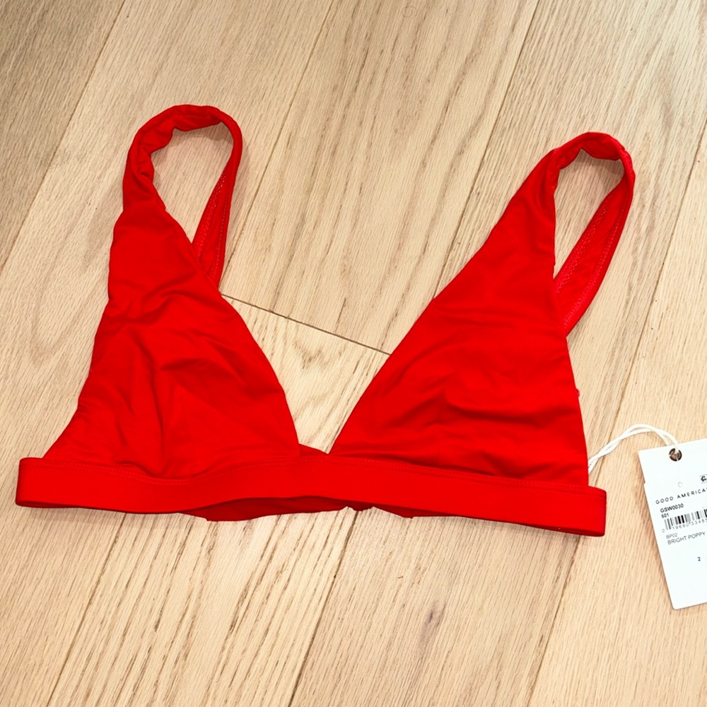 NWT Good American Swim top